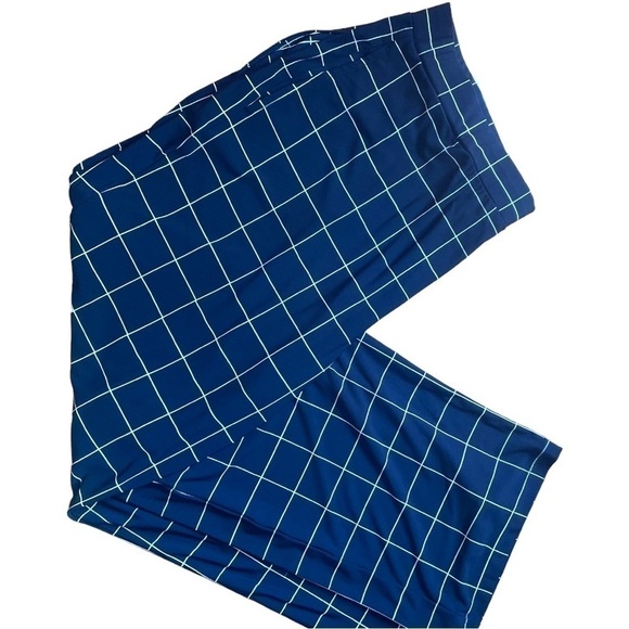Susan Graver pants, size LP, navy and white windowpane, polyester, has pockets - Picture 4 of 5